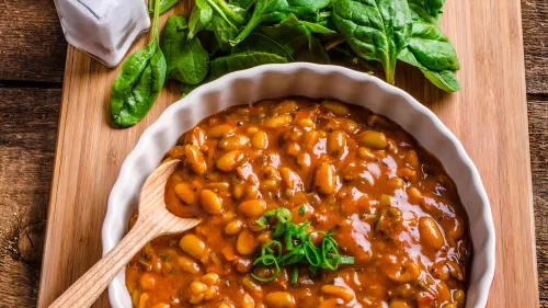 Seasoned Cowboy Beans with Benevolent Bacon