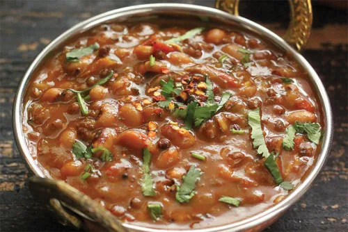 Black Eyed Peas with Seasoned Seitan