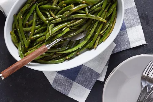 Judías verdes frescas con limón, ajo y perejil