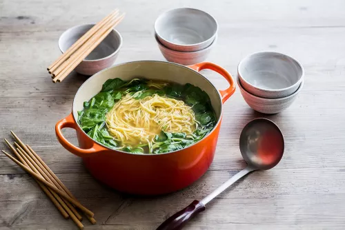 Sopa de fideos fácil