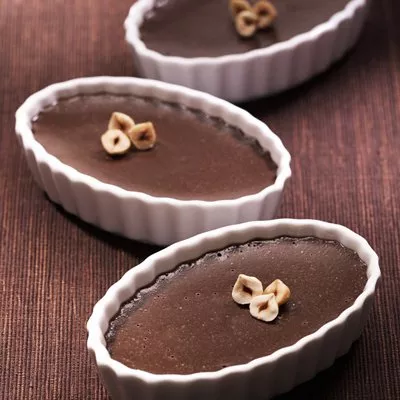 Cazuela de Tostada Francesa de Durazno y Almendras