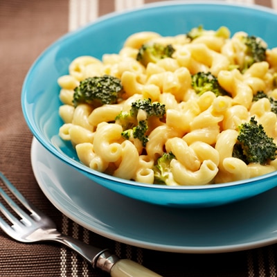 Pasta with Creamy Cheese and Broccoli Sauce