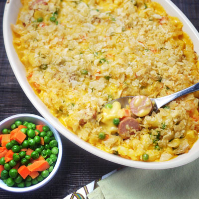 Cazuela de Macarrones con Queso y Hot Dog