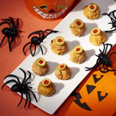 Mac & Cheese Spooky Eyeballs