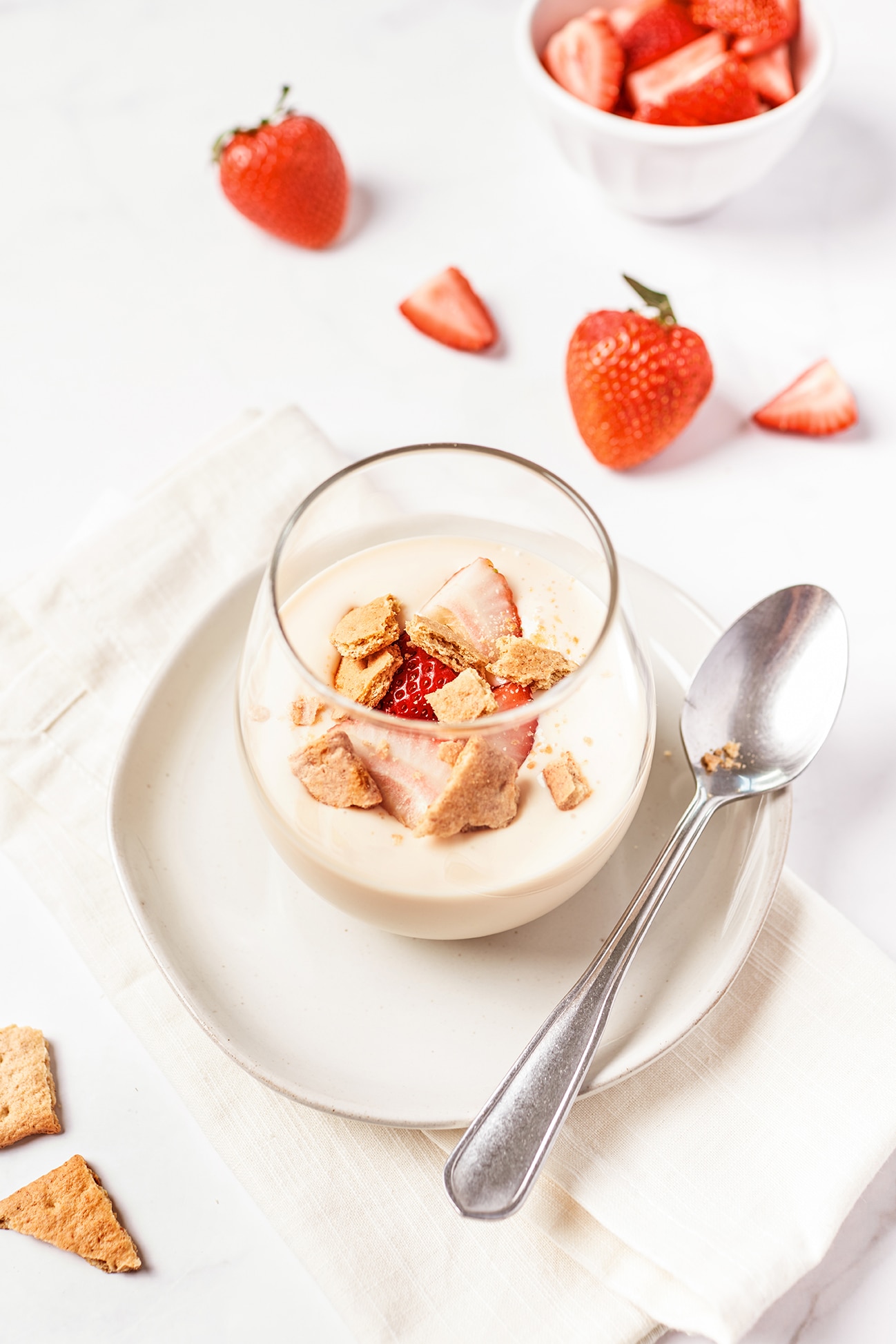 Creamy Strawberry Snack