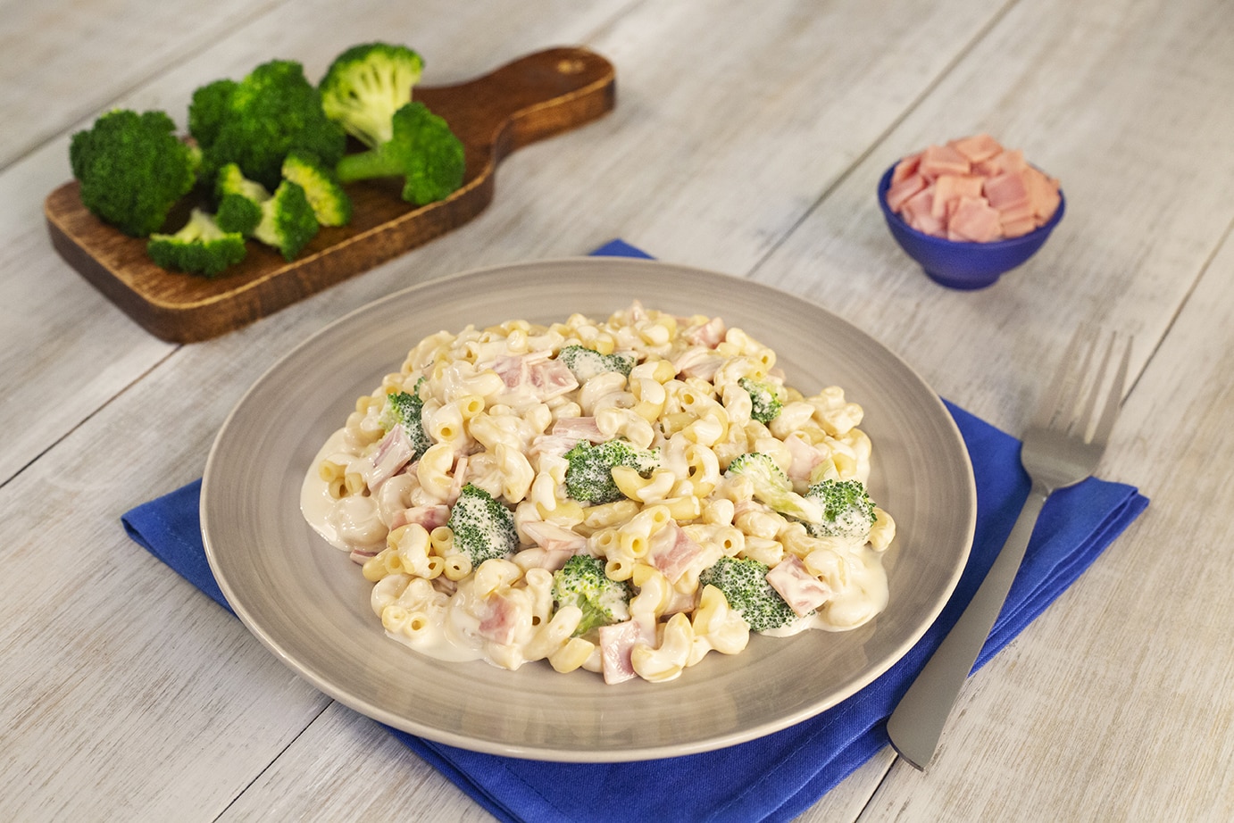 Creamy Pasta with Ham and Broccoli