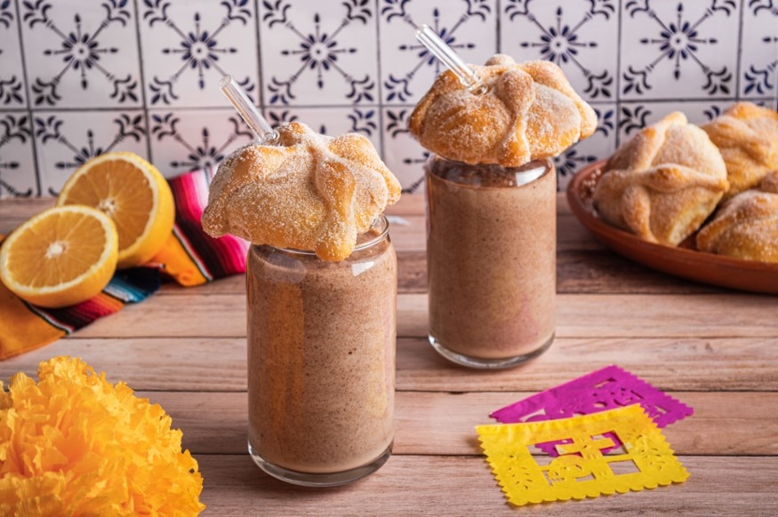 Pan de Muerto Frappé with Chocolate