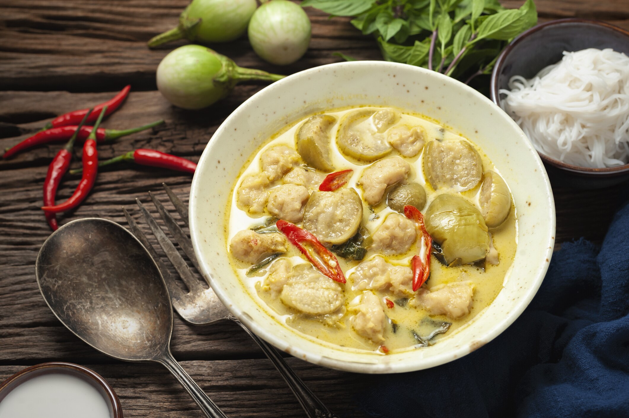 Maggi green curry shop