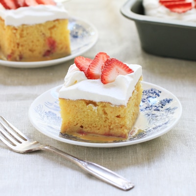 strawberry tres leches cake box mix