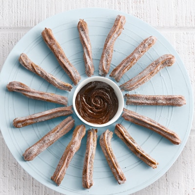 Churros de Café con Salsa de Abuelita