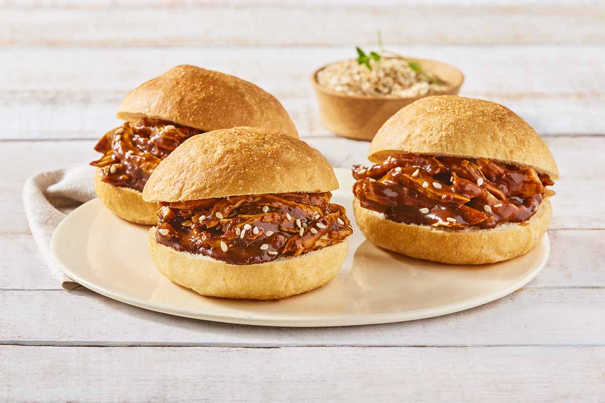 Sándwiches de Mole de Pollo