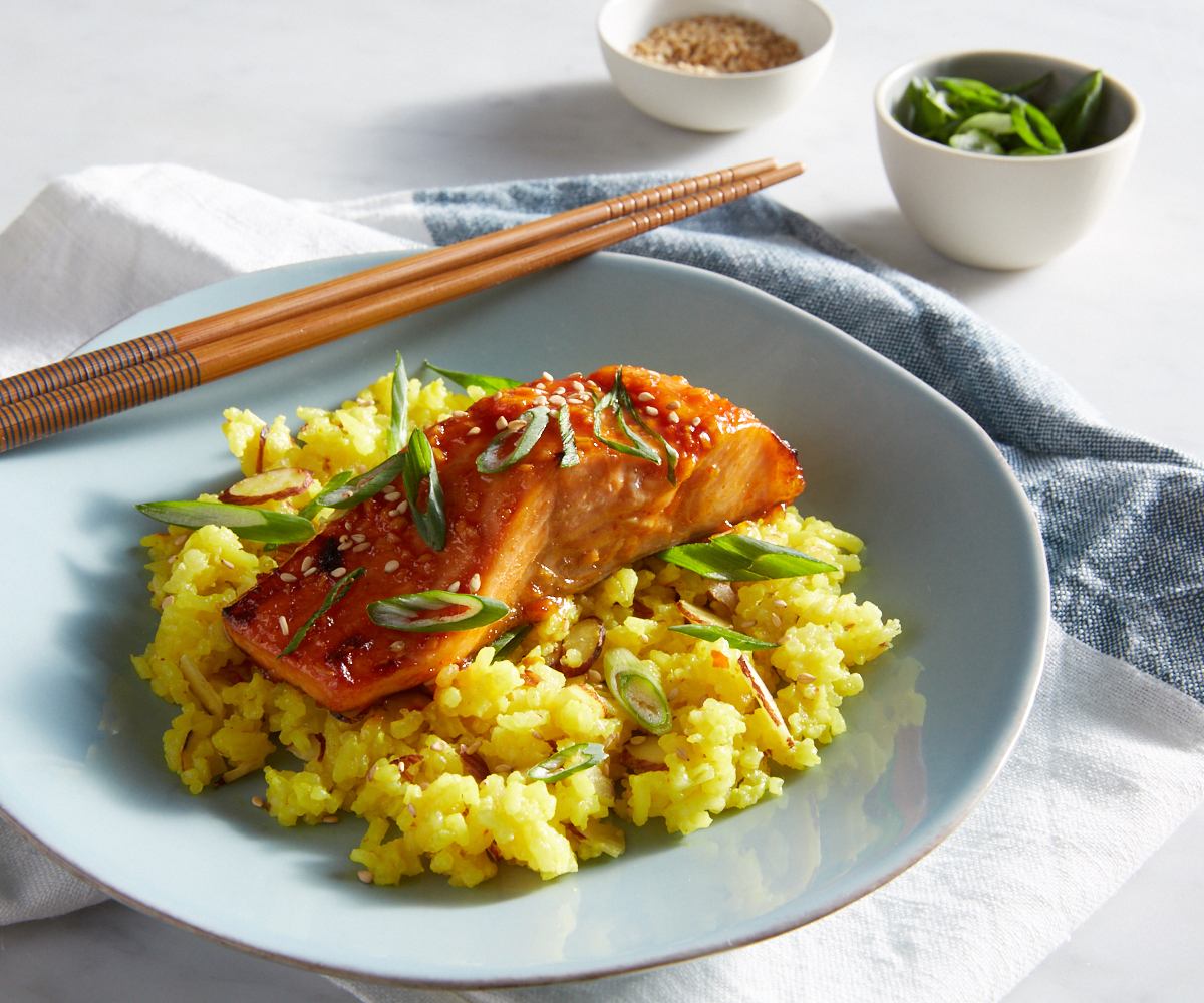 Salmón Tailandés Sobre Arroz De Coco