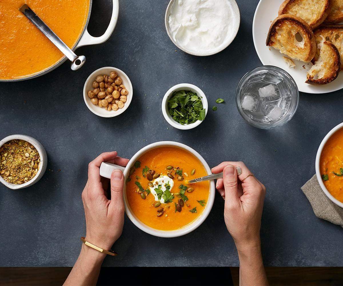 Sopa Cremosa de Camote Rostizado