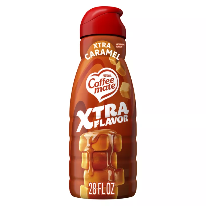 Vista frontal centrada de una botella de 28 fl oz (828 ml) de creamer COFFEE MATE Xtra Caramel sin lácteos.