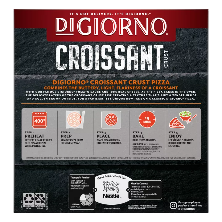 Pizza de pepperoni con masa croissant