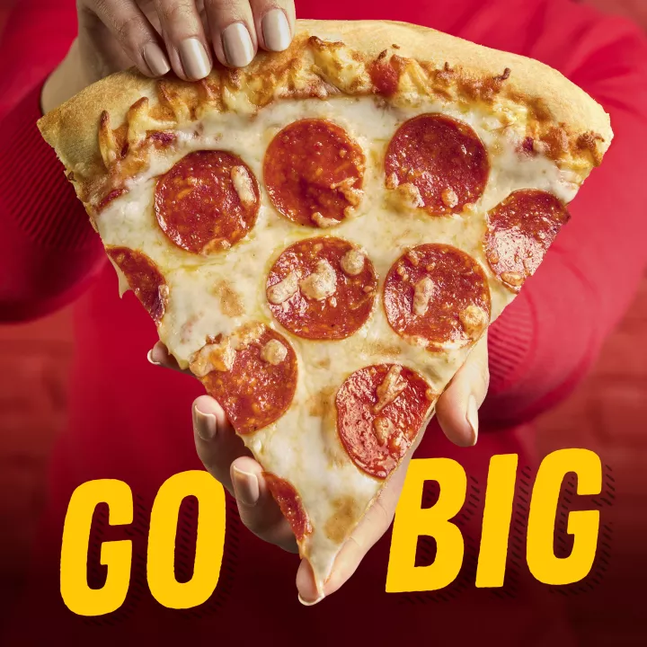 Extra Large Pepperoni Pizza