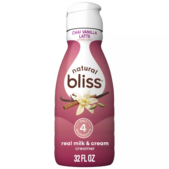 Front Center view of Natural Bliss Chai Vanilla Latte, Liquid Dairy Creamer, 32 fl oz 32 FL OZ (1 QT/946 mL) product.