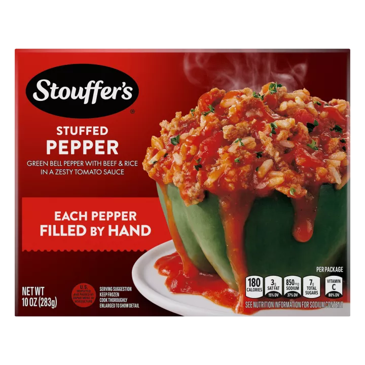 Caja de Stuffed Pepper con un plato y una fuente con un pimiento verde y carne de res debajo del nombre del producto y del logo de STOUFFER'S.