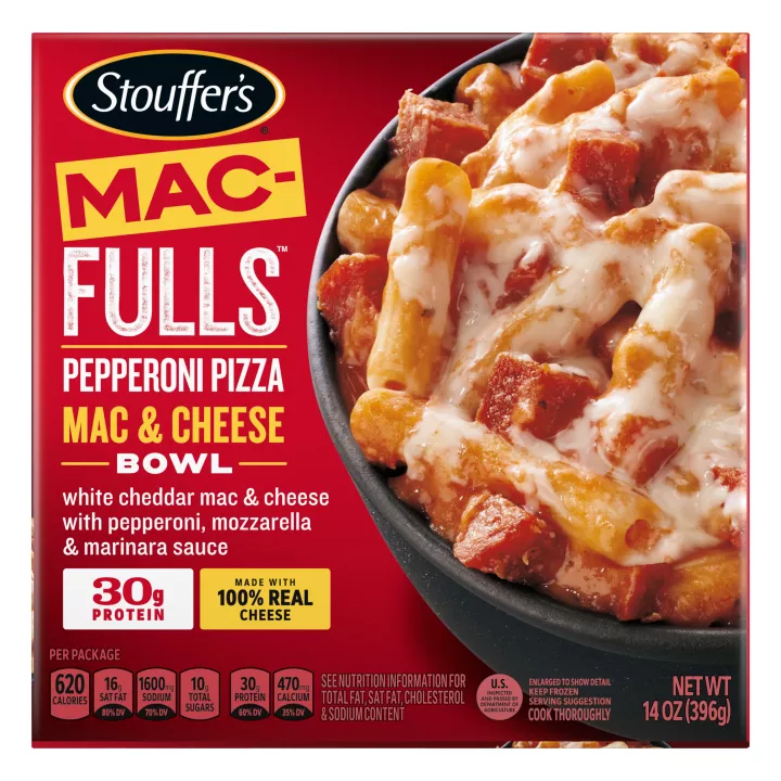Caja de Pepperoni Pizza Mac & Cheese Mac-FULLS con un tazón de pepperoni y pasta cerca de una etiqueta que dice "29 g de PROTEÍNA".