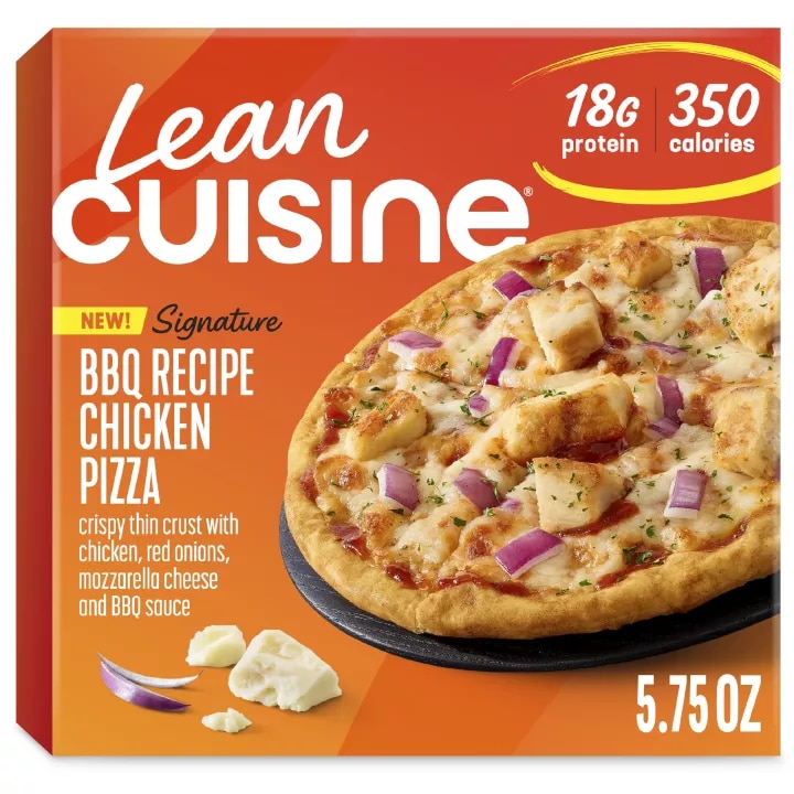 Vista frontal centrada de caja de PESO NETO 5.75 oz (163 g) de Pizza BBQ Recipe Chicken de LEAN CUISINE.