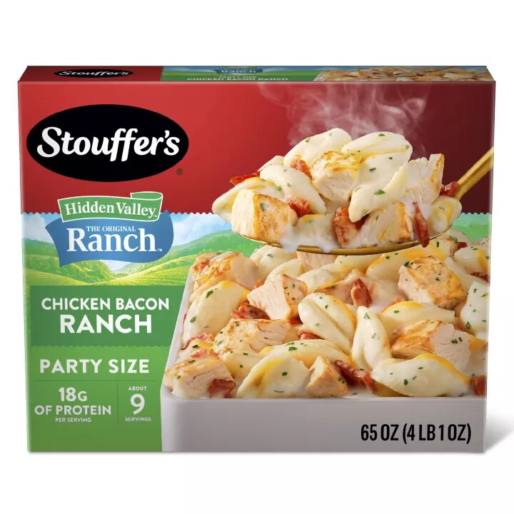 Front Center view of Stouffer's Party Size Chicken Bacon Hidden ValleyTM Ranch Pasta 65oz NET WT 65 oz (4 lb 1 oz) 1.84kg product.