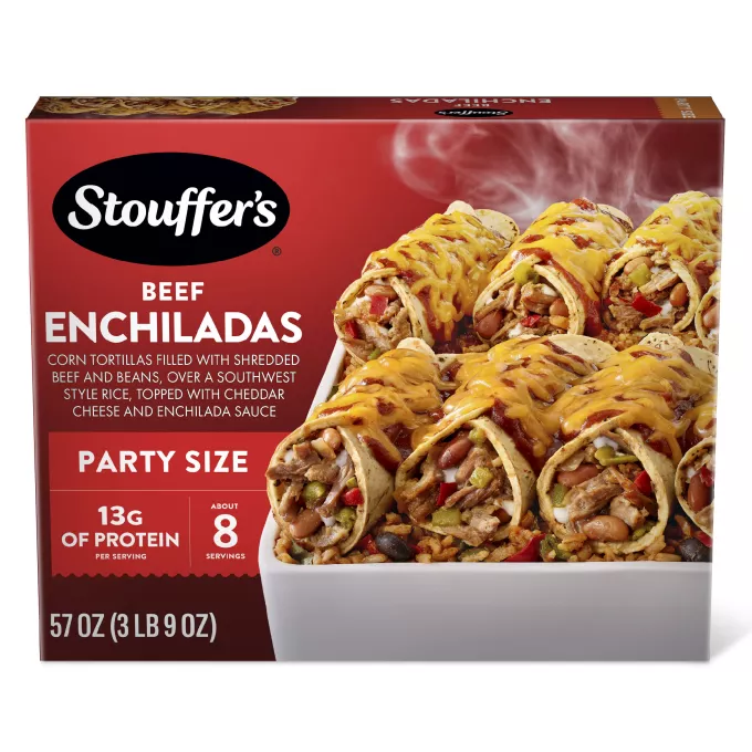Vista frontal centrada de bandeja familiar Frozen Meal Beef Enchilada de STOUFFER'S con peso neto de 57oz (3lb 9oz) 1.61 kg.
