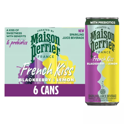 Vista frontal centrada de 6 latas de MAISON PERRIER French Kiss sabor Blackberry & Lemon de 330ml (11.15 FL OZ) con peso total de 1.98 l (66.9 FL OZ).