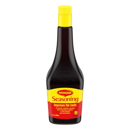 Foto con vista del frente de un envase de Sazonador asiático MAGGI de 800 ml con una etiqueta amarilla y roja brillante que lee Sazonador.