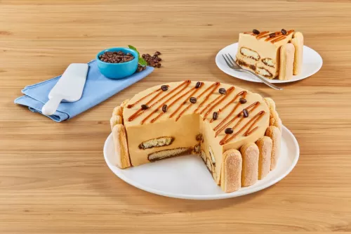 Carlota de dulce de leche y café