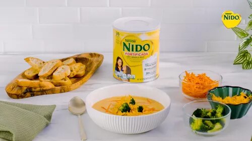 Sopa de Brócoli con Queso Cheddar