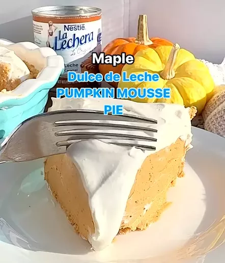 Dulce de Leche Pumpkin Mousse Pie