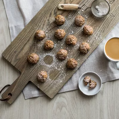No Bake Almond Caramel Cookies
