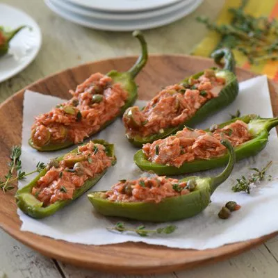 Jalapeños Rellenos de Atún