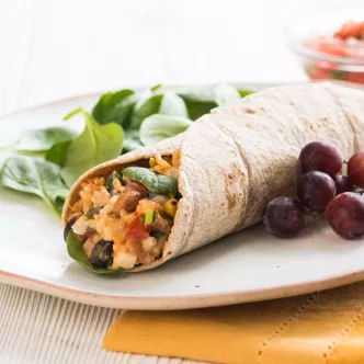 Cazuela de Tostada Francesa de Durazno y Almendras