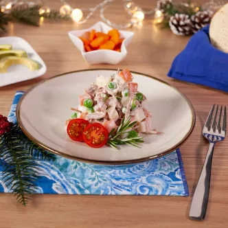 Ensalada rusa con pavo