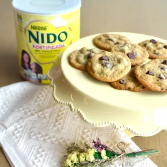 Galletas con chispas de chocolate NIDO x Nestlé Toll House