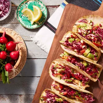 Cazuela de Tostada Francesa de Durazno y Almendras