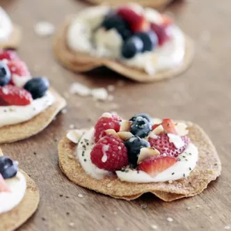 Tostadas Dulces de Fruta Fresca y Yogur