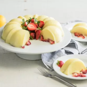 Creamy Strawberry Lemonade Gelatin