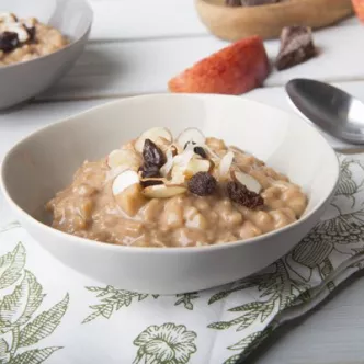 Slow Cooker Chocolate Apple Oatmeal