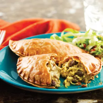 Empanadas de Pollo con Curry de Coco
